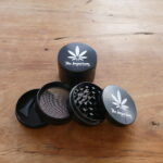 Grinder metálico 50mm 4 piezas 1 Grinder metálico 50mm 4 piezas
